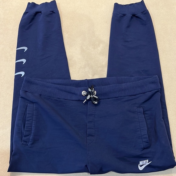 NIKE SWOOSH RUNNERS - Picture 2 of 5